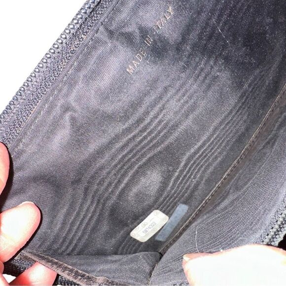 Chanel large zip around wallet added a chain - Picture 12 of 13